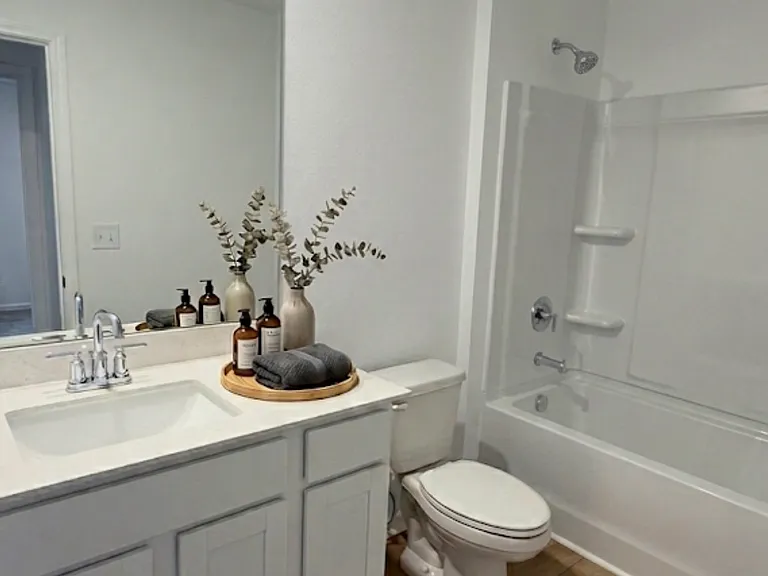 6 Latrell Ln — Photo 12
