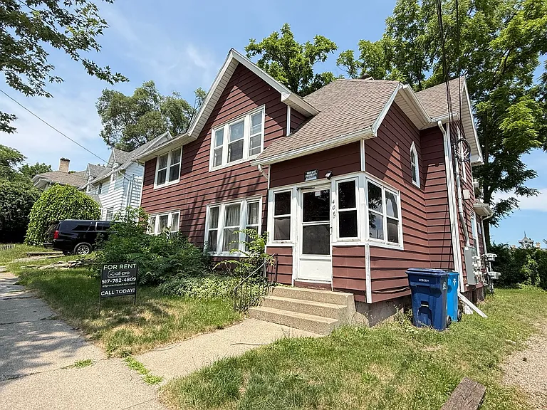 406 W Washington Ave — Photo 1