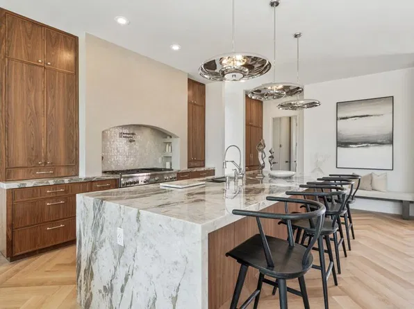 73719 Amir Dr, Palm Desert, CA 92260