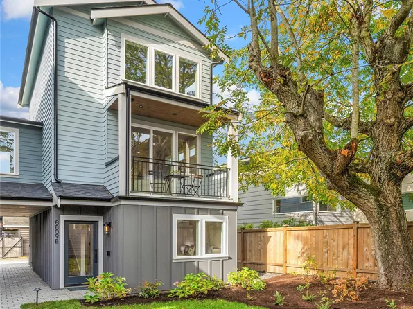 8809 B Wallingford Avenue N, Seattle, WA 98103