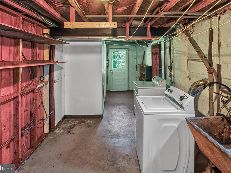 5915 Ryland Dr — Photo 24
