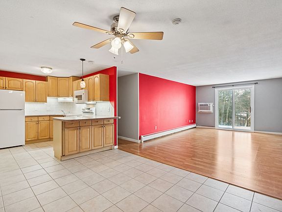 2nd image of 12 Woodman Way APT 19