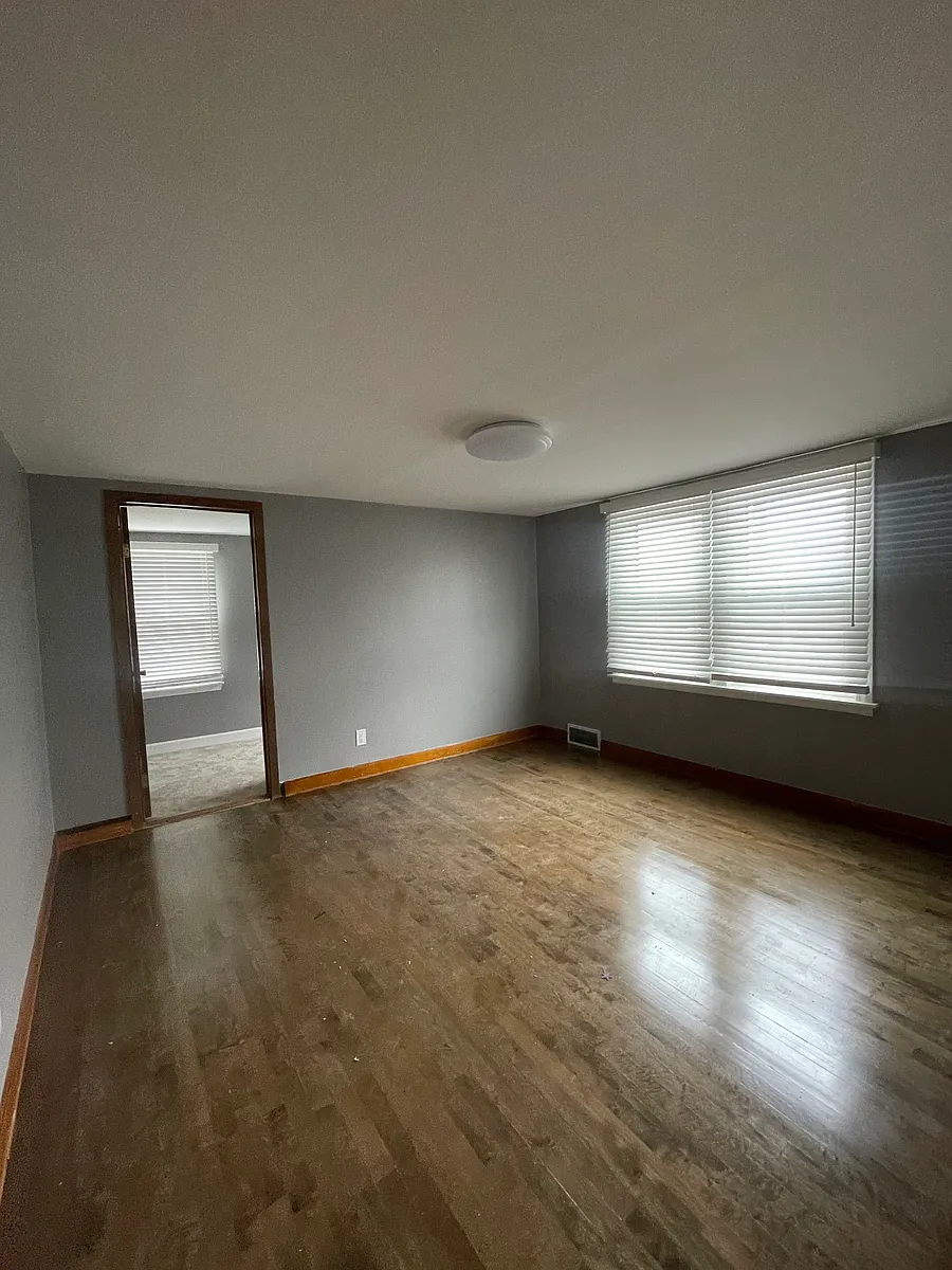Building Photo - 5065 N Keating Ave #1