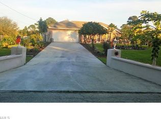 614 Thompson Ave, Lehigh Acres, FL 33972