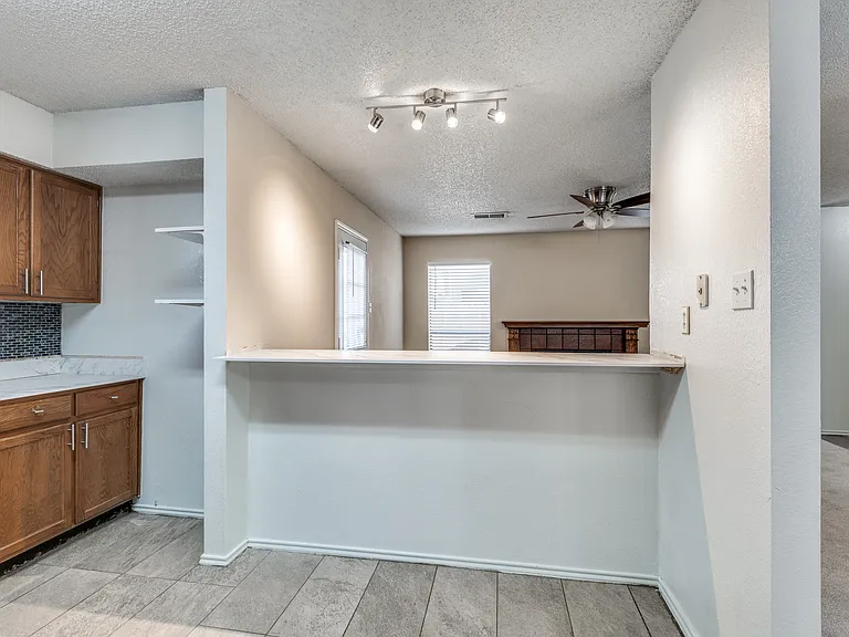 2617 Isbella Dr — Photo 16