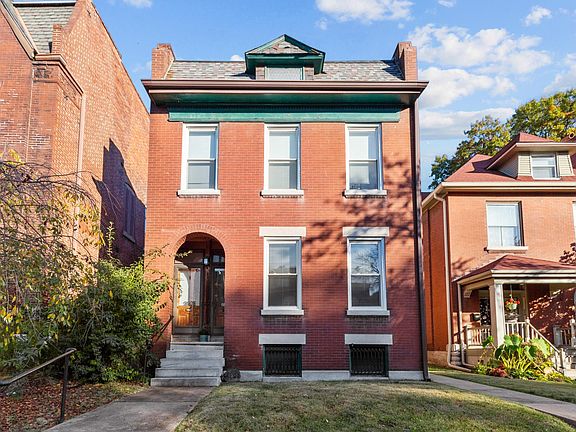 2nd image of 2608 S Compton Ave #1F