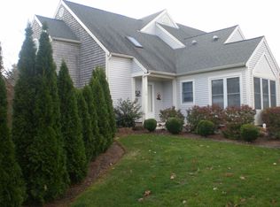 15 Red Cedar Rd, Mashpee, MA 02649