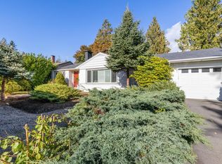 744 Kilkeel Pl, North Vancouver, BC V7N 2X1