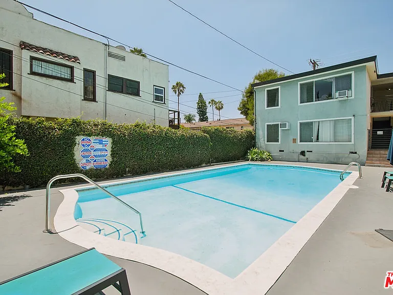 1215 N Hayworth Ave #206 — Photo 16