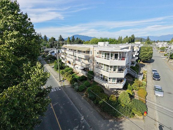 2nd image of 46005 Bole Ave #302