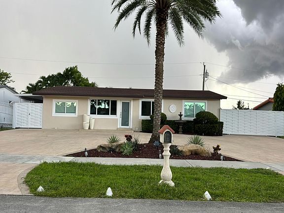 3rd image of 9535 SW 46th Ter