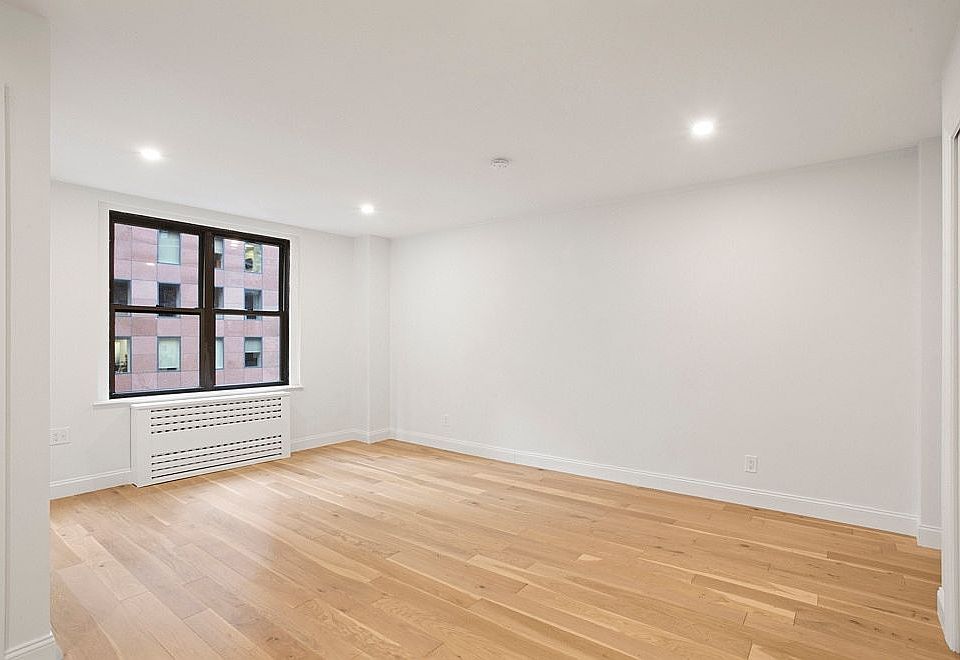 1st image of 160 E 48th St APT 12S
