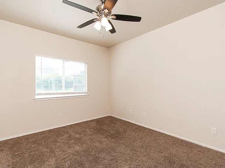6509 Creek Land Rd — Photo 8
