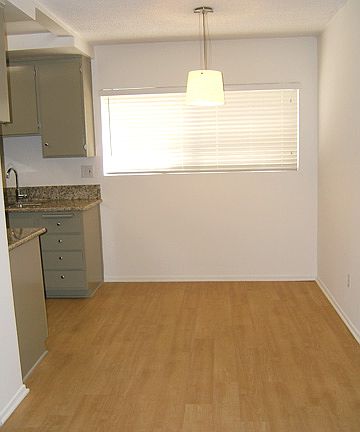 5th image of 1706 Brockton Ave APT 6