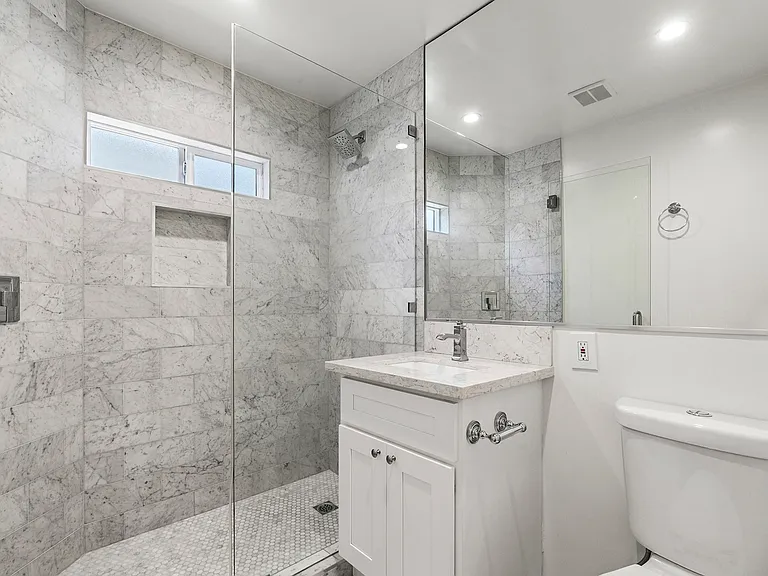 1233 N Harper Ave #5 — Photo 9