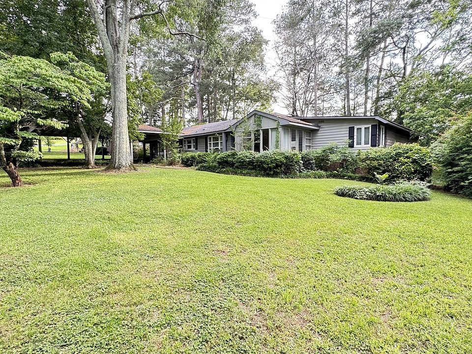 1st image of 207 Iris Dr