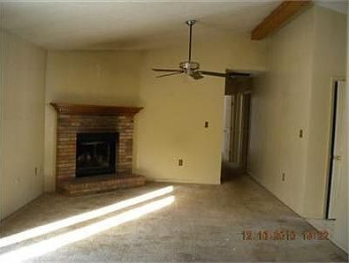 5th image of 5892 Woodstone Dr