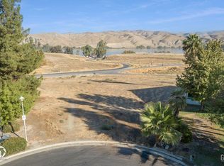 6125 Round Up Way, Bakersfield, CA