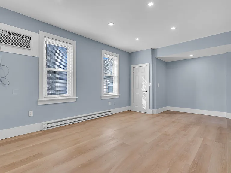 542 Miller Ave #1 — Photo 5