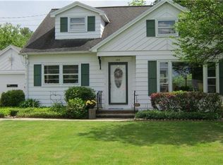 144 Brookside Ter, Palmyra, NY 14522