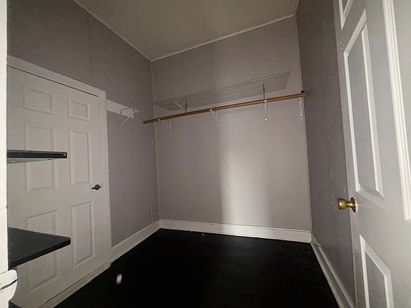 5th image of 717 Mill St APT 2