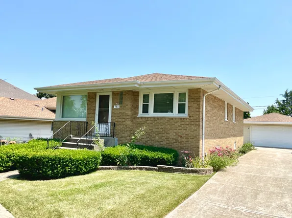 781 N Van Auken St, Elmhurst, IL 60126
