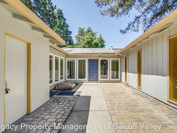 5th image of 851 Rubis Dr