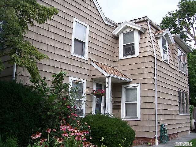 1st image of 33 Central Dr