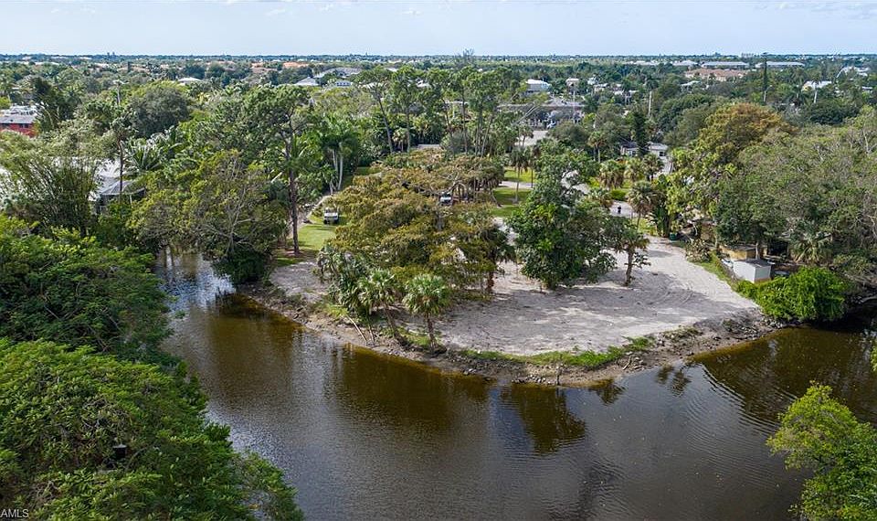 2nd image of 3241 Sabal Ct #19