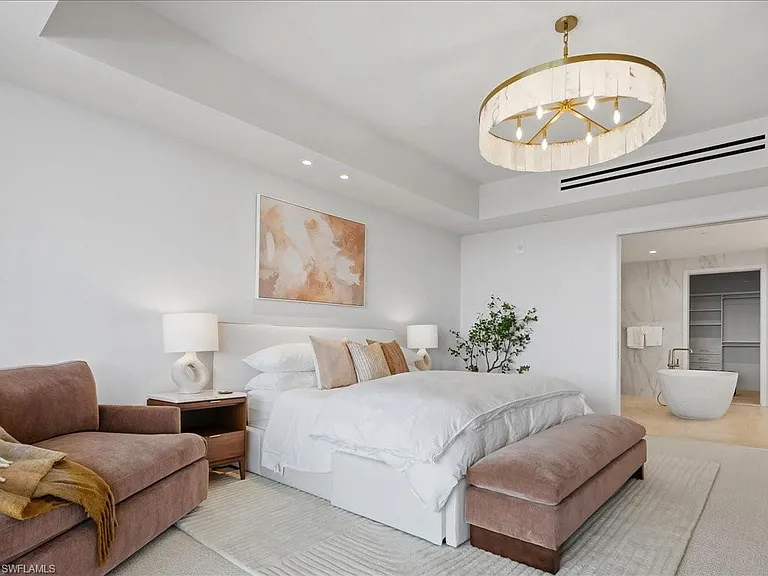 5100 Seagrass Blvd #306 — Photo 31