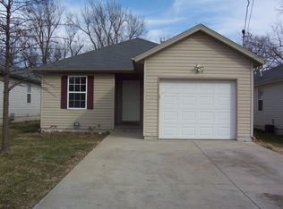 1914 N Hillcrest Ave, Springfield, MO 65802