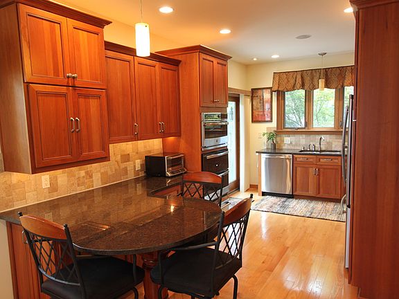 2nd image of 1938 Trevilian Way