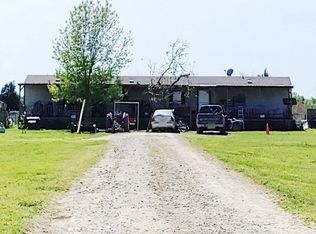 421 SE County Road 3040, Corsicana, TX 75109