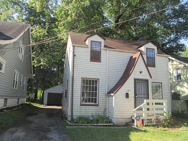 1st image of 139 E Auburndale Ave