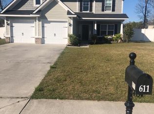 611 Red Oak Ln, Hinesville, GA 31313