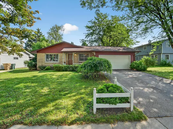 2805 Independence Ln, Madison, WI 53704