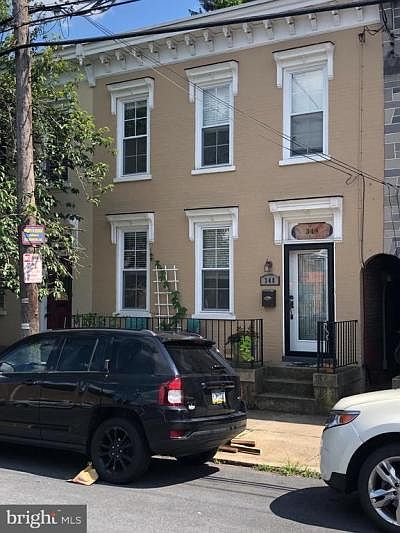 2nd image of 348 W James St