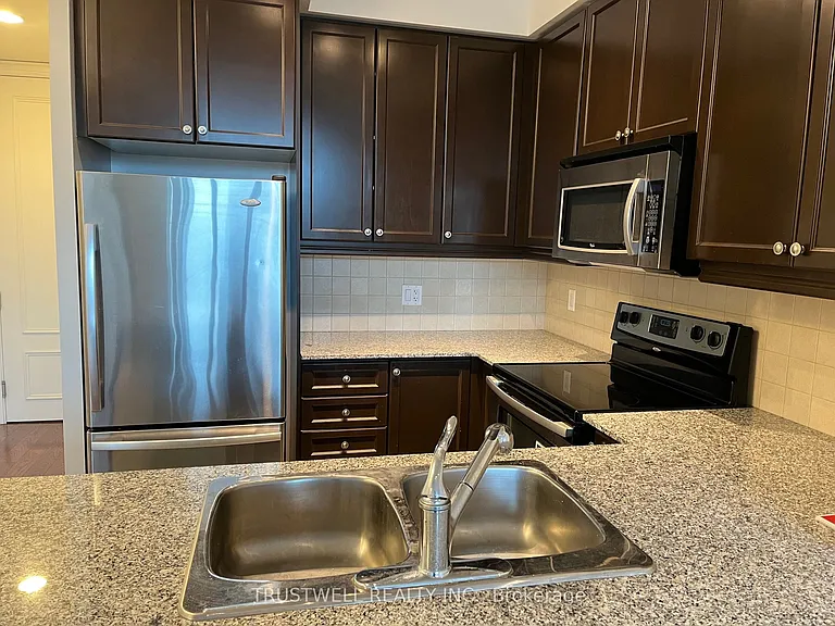 10 Bloorview Pl #517 — Photo 5