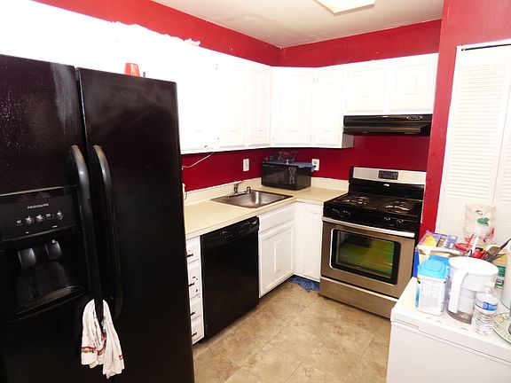 2nd image of 6143 Leesburg Pike APT 507