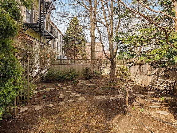 4th image of 307 Prospect Pl APT 2B