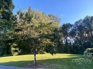 200 Harbor Ridge Dr, Connelly Springs, NC 28612