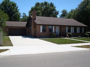 439 E Academy Rd, Culver, IN 46511