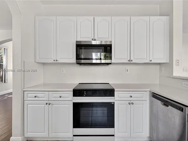 11007 SW 243rd Ln — Photo 6