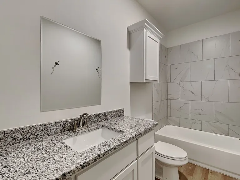 11517 University Dr — Photo 13