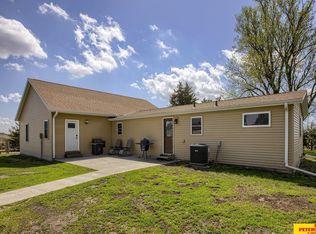 1550 County Road Y, Cedar Bluffs, NE 68015
