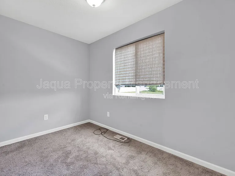 48265 Silver Oaks W — Photo 10
