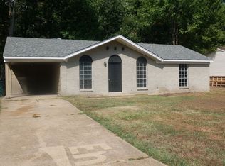 8015 Ashbrook Dr, Southaven, MS 38671