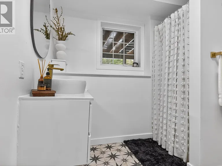 38 Charles Meade Dr — Photo 19