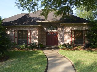 926 Goldfinch Ave, Sugar Land, TX 77478