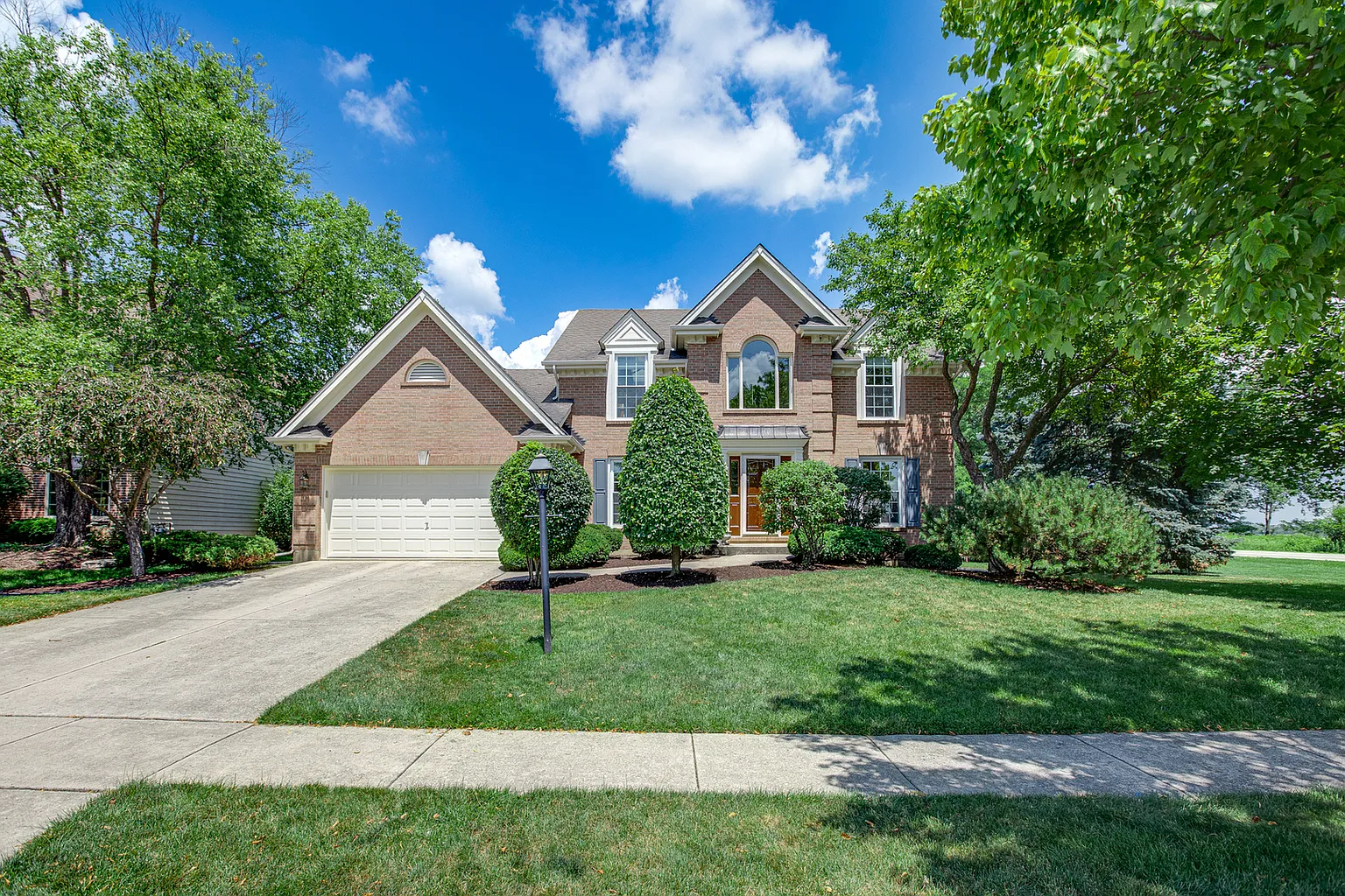 857 Meadowlark Dr photo 1